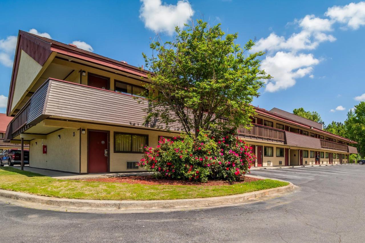 Red Roof Inn Columbia East - Ft Jackson Exterior photo
