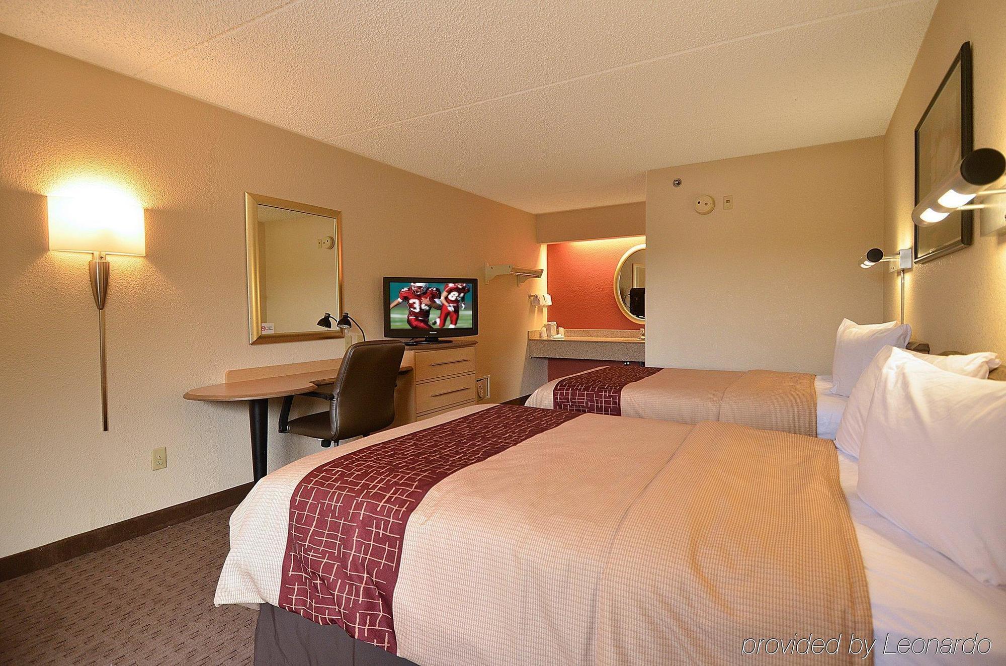Red Roof Inn Columbia East - Ft Jackson Exterior photo
